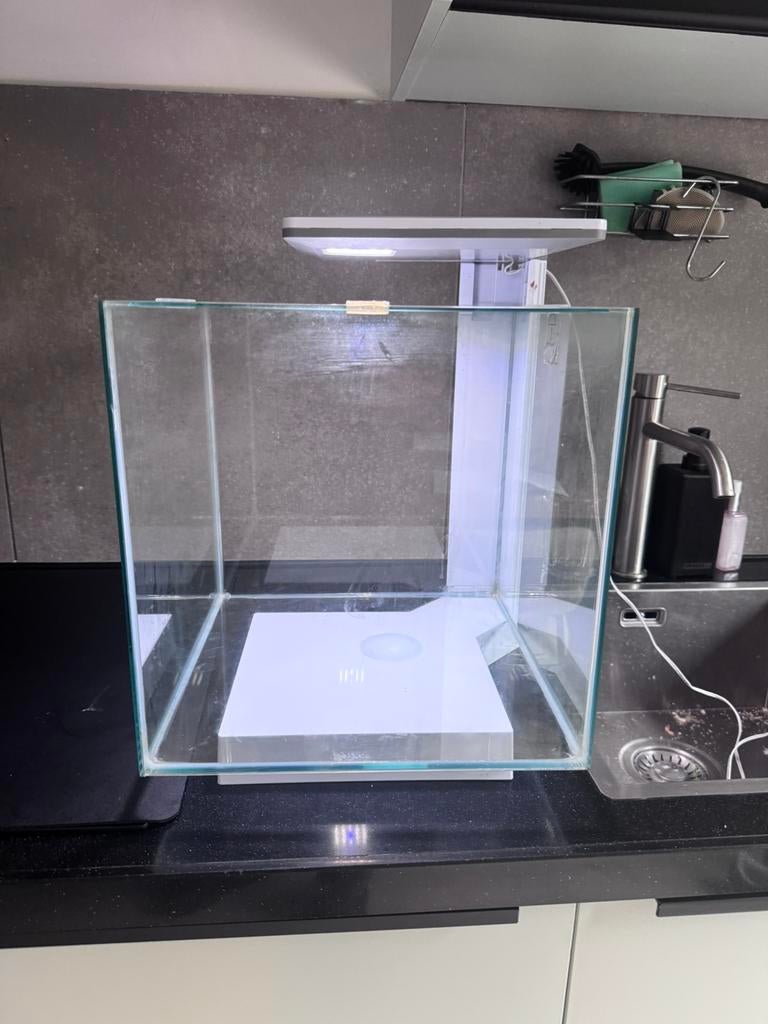 Superfish qubiq 30 pro, Dieren en Toebehoren, Ophalen of Verzenden, Zo goed als nieuw, Leeg aquarium, Superfish