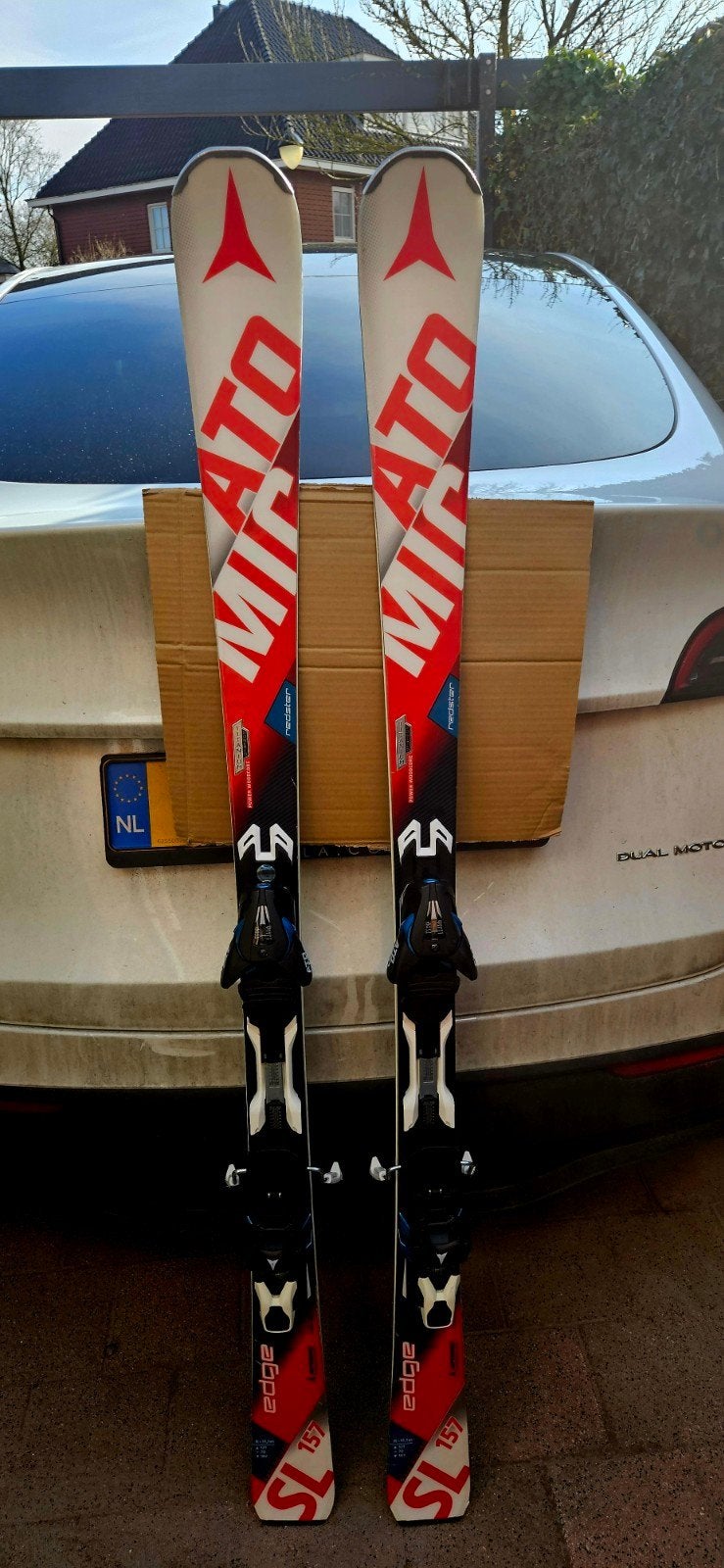 Atominc SL 157 cm Edge. ZGAN.Carve ski skis.
Beurt, 140 tot 160 cm, Ophalen of Verzenden, Zo goed als nieuw, Carve