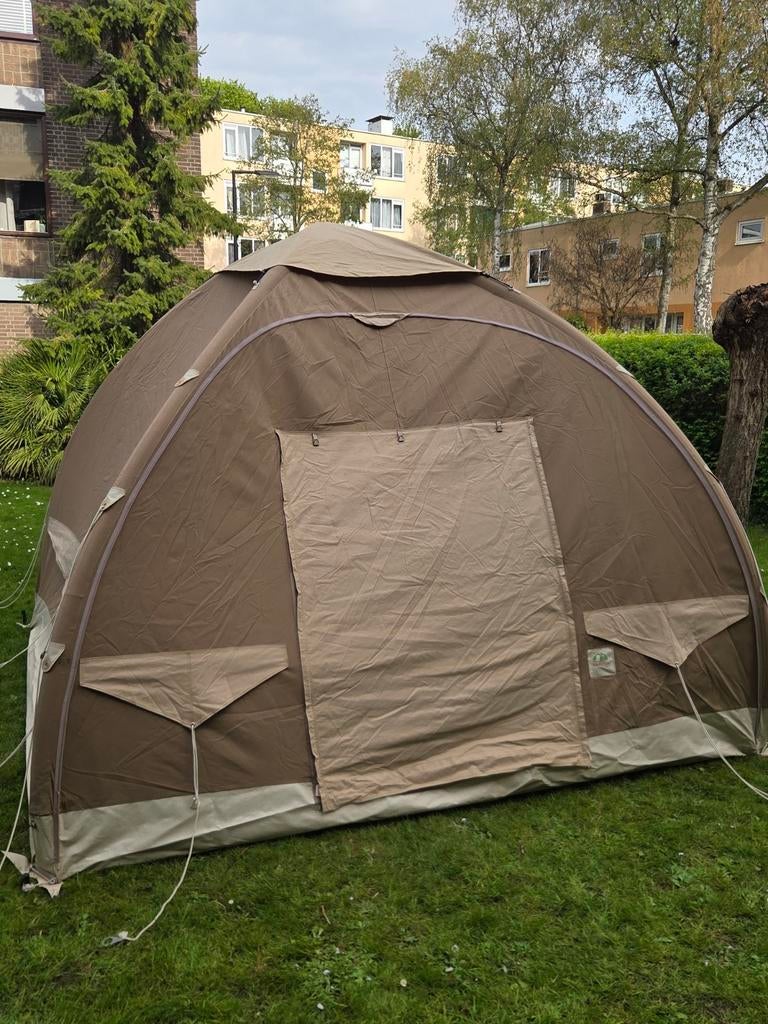 Karsten 300 tent met voortent, Ophalen of Verzenden, Zo goed als nieuw, Tot en met 3