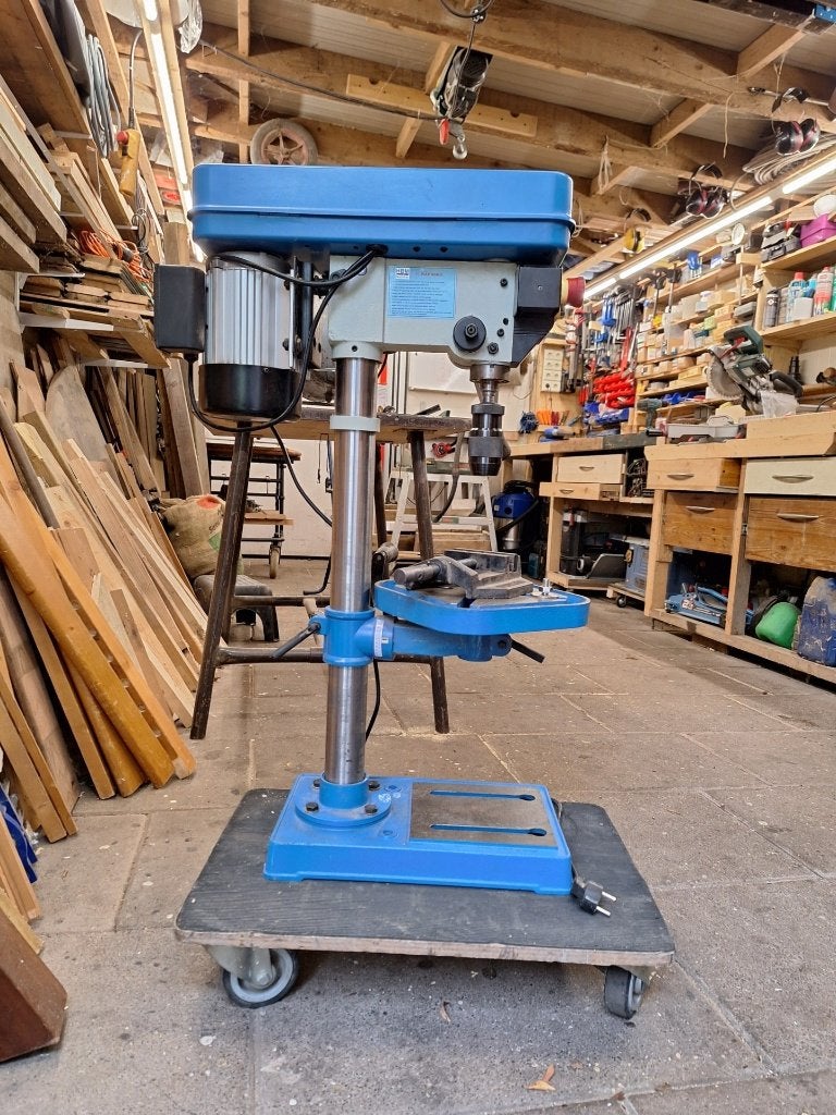 Kolom boormachine HBM 16, Doe-het-zelf en Verbouw, Gereedschap | Boormachines, Ophalen, Zo goed als nieuw, 400 tot 600 watt, Boormachine