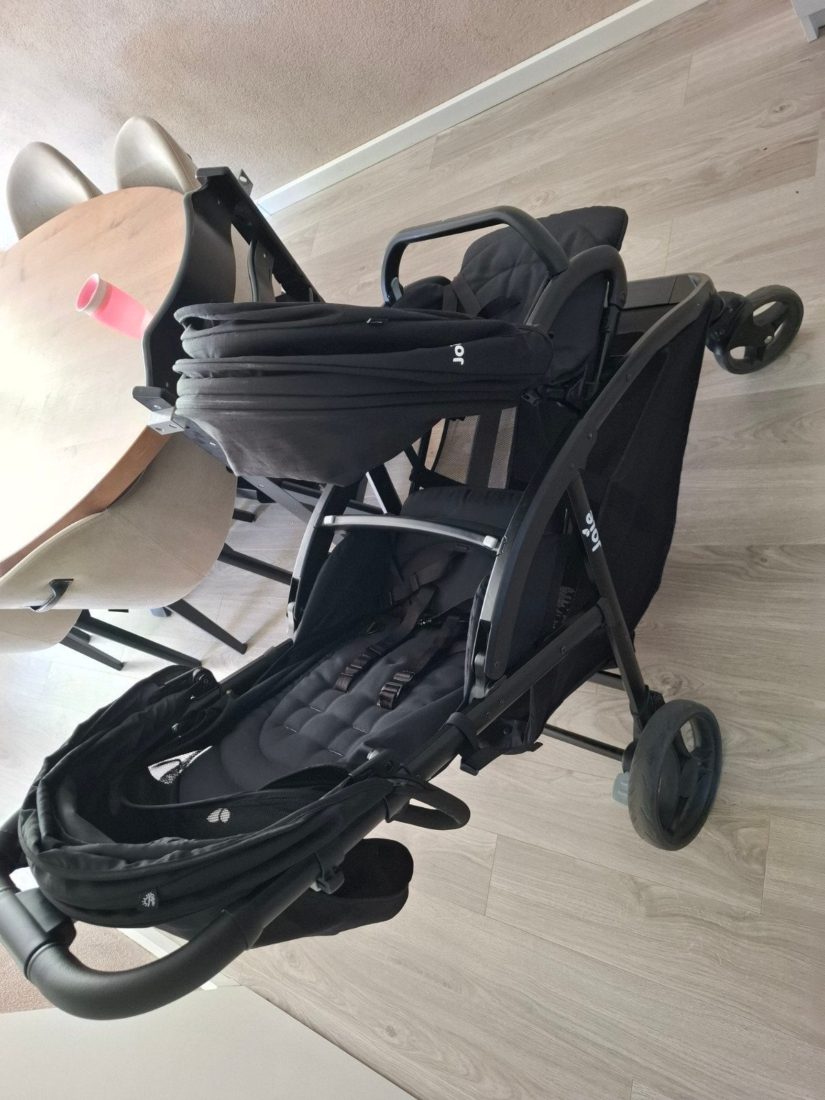 joie duo kinderwagen, Kinderen en Baby's, Buggy's, Ophalen of Verzenden, Zo goed als nieuw, Overige merken, Verstelbare rugleuning