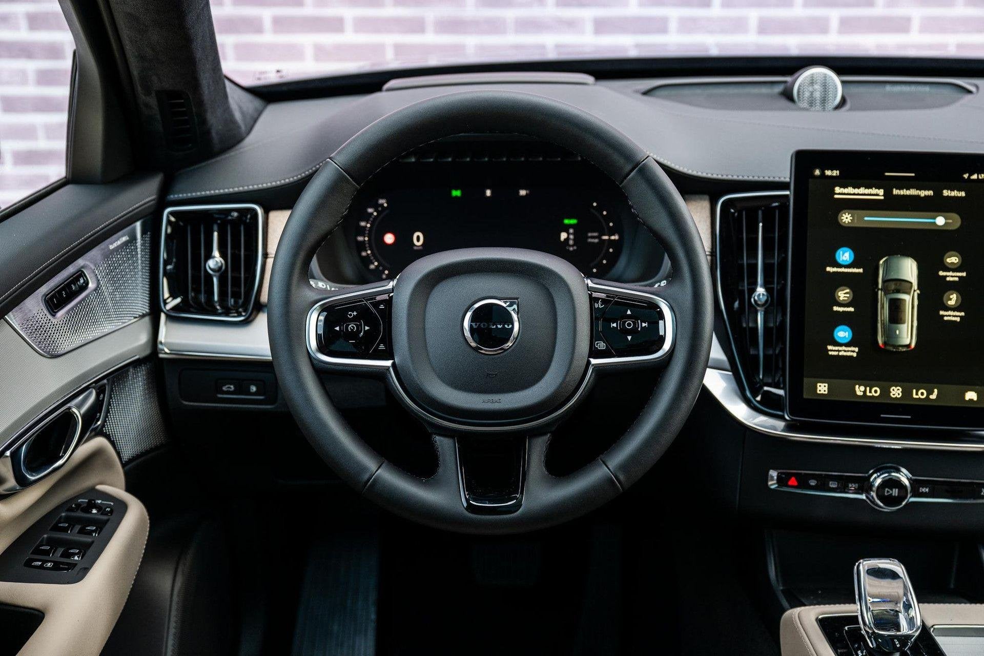 Volvo XC90 2.0 T8 Plug-in hybrid AWD Ultra Black Ed. Exec. |, 12 maanden, Euro 6, Blauw, Vierwielaandrijving