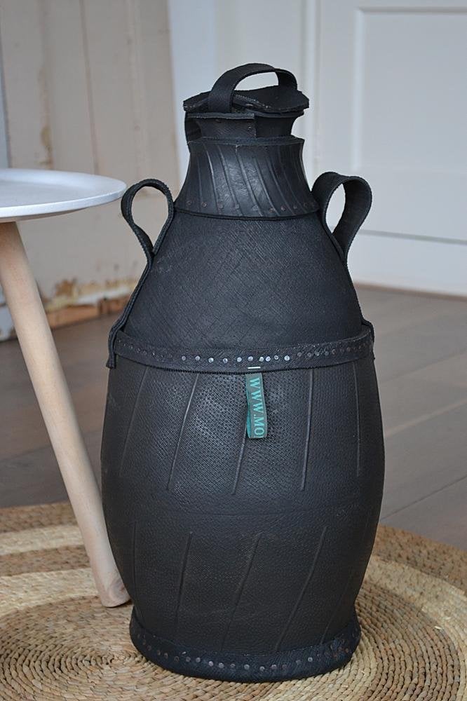 Kruik Monodeco, Ophalen, Zo goed als nieuw, 48 cm, Zwart