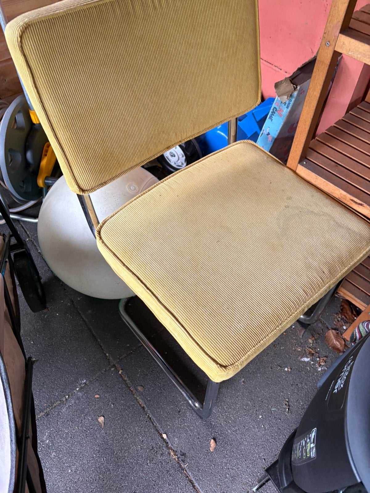 Gele stoel gratis afhalen, Ophalen, Gebruikt, Overige kleuren, Eén