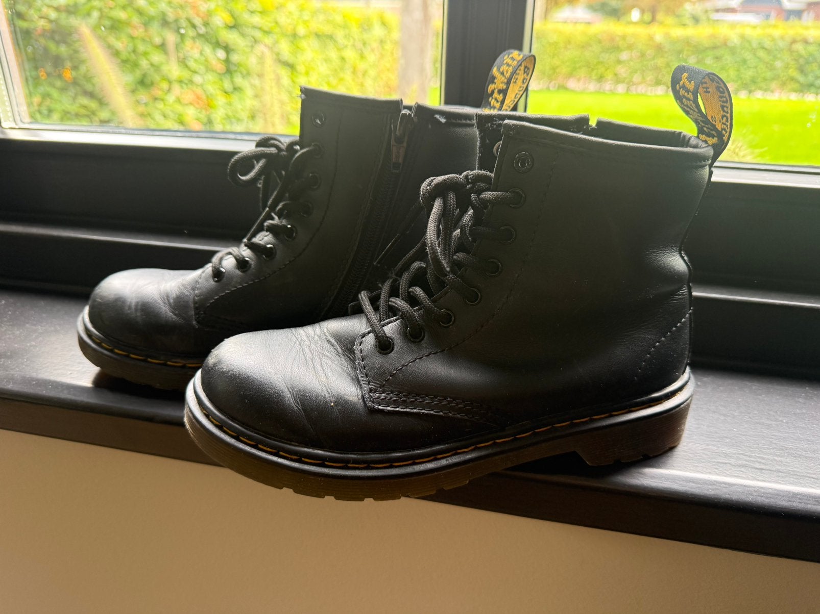 Dr Martens maat 34 1460J, Ophalen of Verzenden, Zo goed als nieuw, Meisje, Schoenen