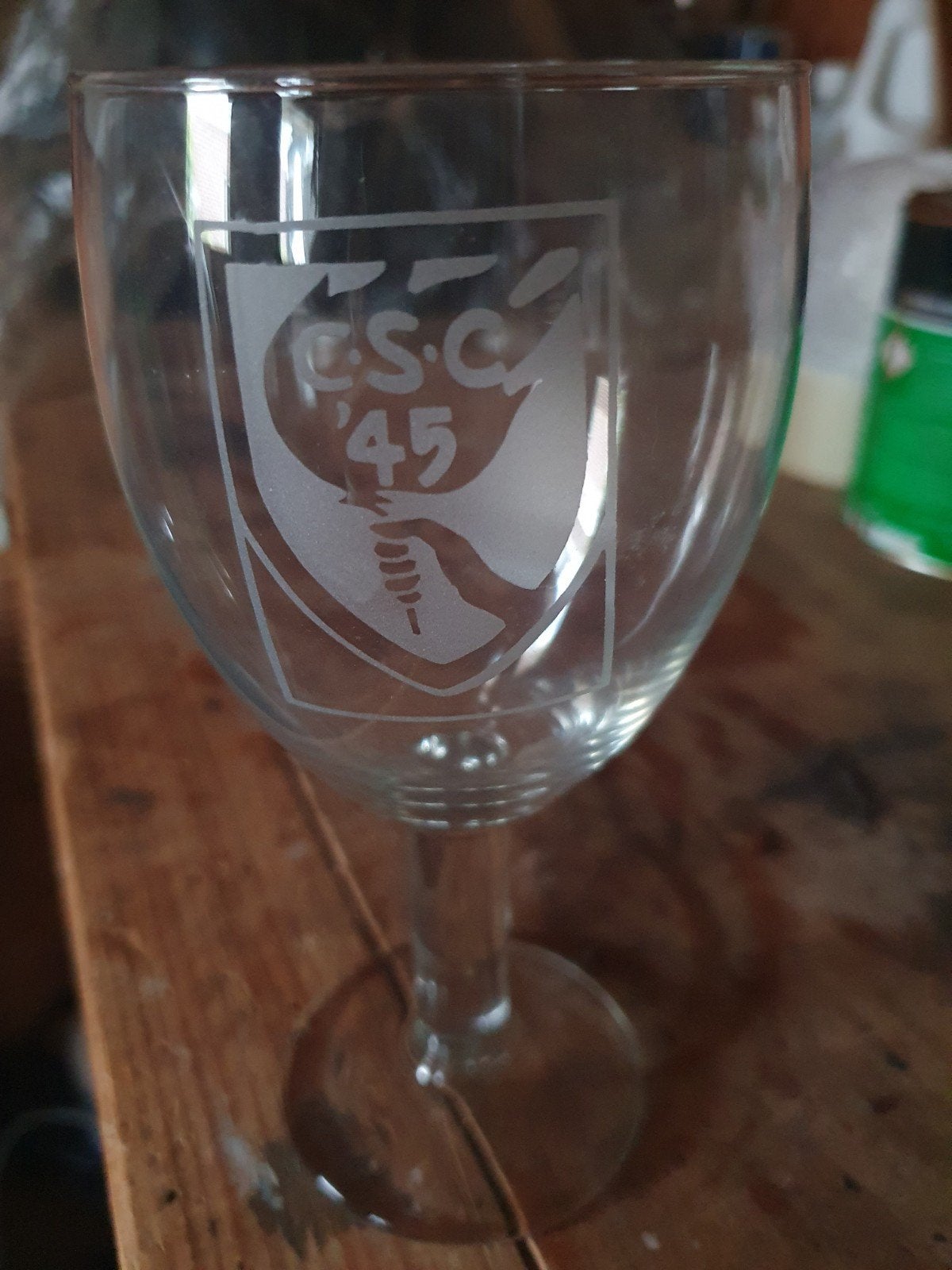 Wijnglas met inscriptie/logo CSC'45, Ophalen of Verzenden
