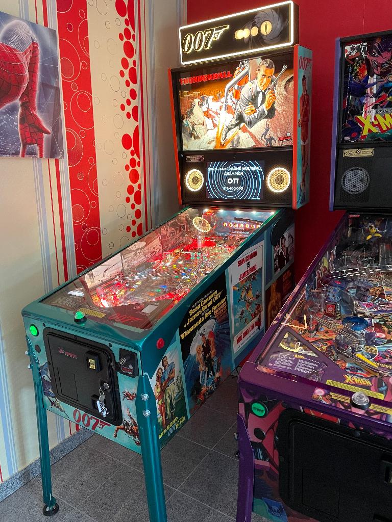 James Bond Pinball Limited Edition with Topper, Verzamelen, Automaten | Flipperkasten, Ophalen, Elektronisch, Stern, Zo goed als nieuw