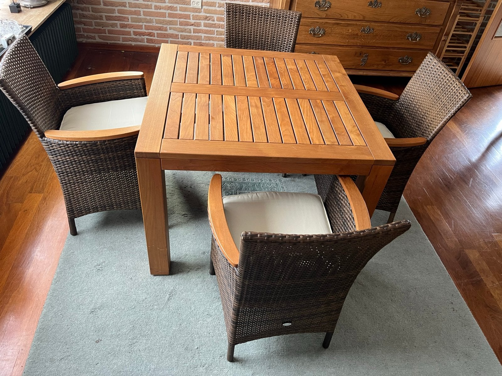 Hartman teakhouten tafel met 4 stoelen, Huis en Inrichting, Ophalen, Teakhout, 50 tot 100 cm, Zo goed als nieuw