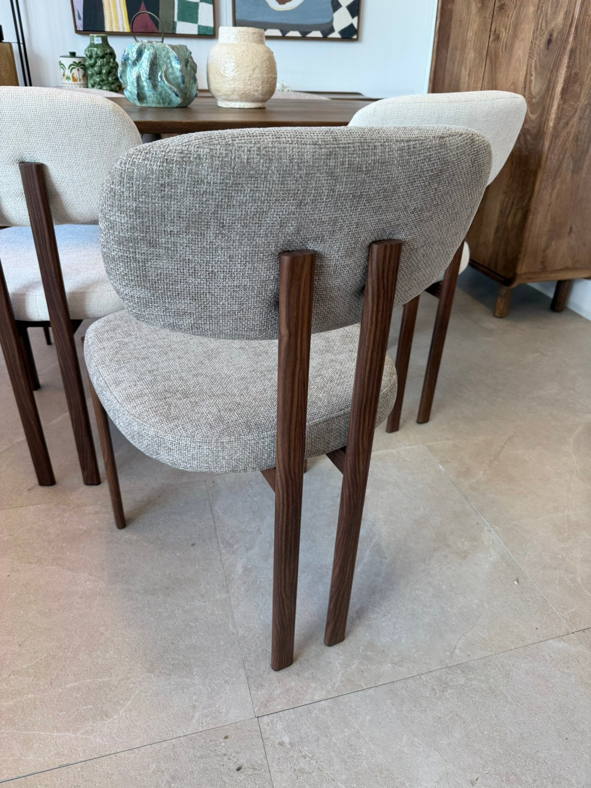 Magazijn Leegverkoop Eetstoelen Japandi stof beige houtlook, Japandi, Overige kleuren, Nieuw, Ophalen of Verzenden