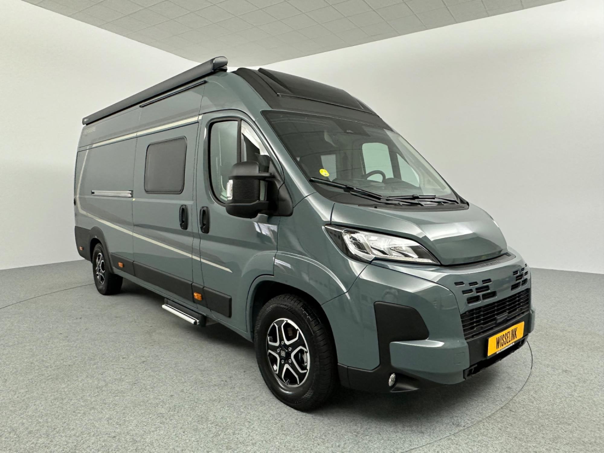 Weinsberg Carabus Grey Edition (FIRE) Cassetteluifel, Automaat, Hordeur, 6 tot 7 meter, Bedrijf