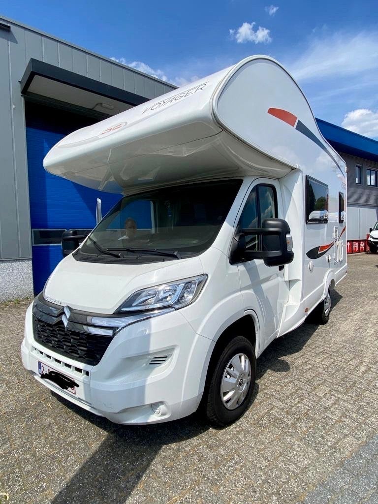 Caravans And Camping Alkoof
