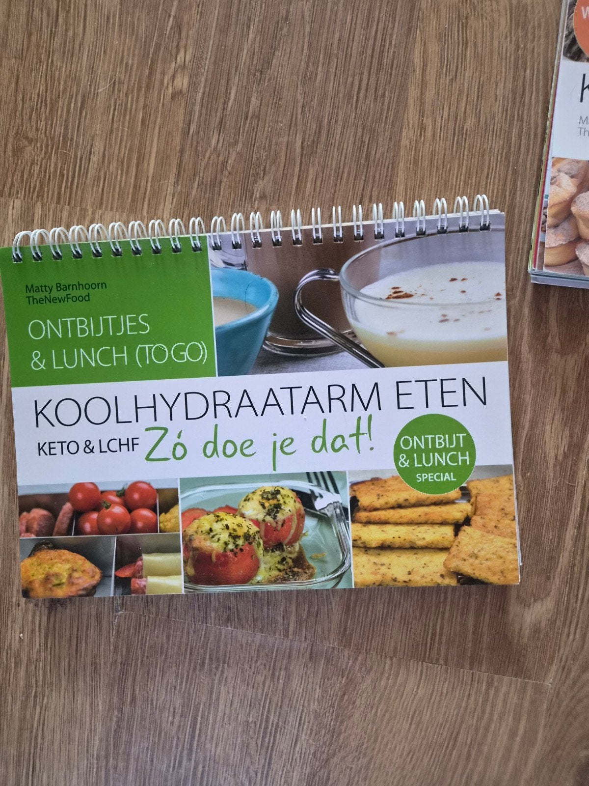 Koolhydraatarm Eten: Ontbijtjes & Lunch (Keto & LCHF), Hoofdgerechten, Ophalen of Verzenden, Zo goed als nieuw, Matty Barnhoorn