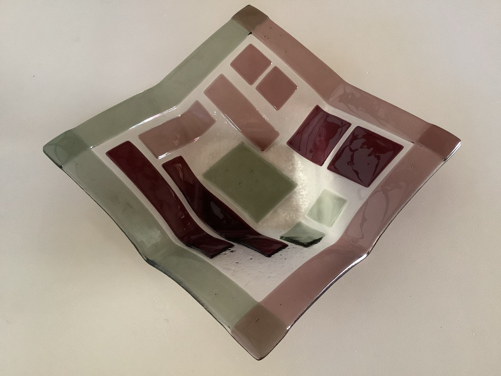 prachtige schaal van gekeurd glas, Ophalen, Schaal, Vierkant, Nieuw