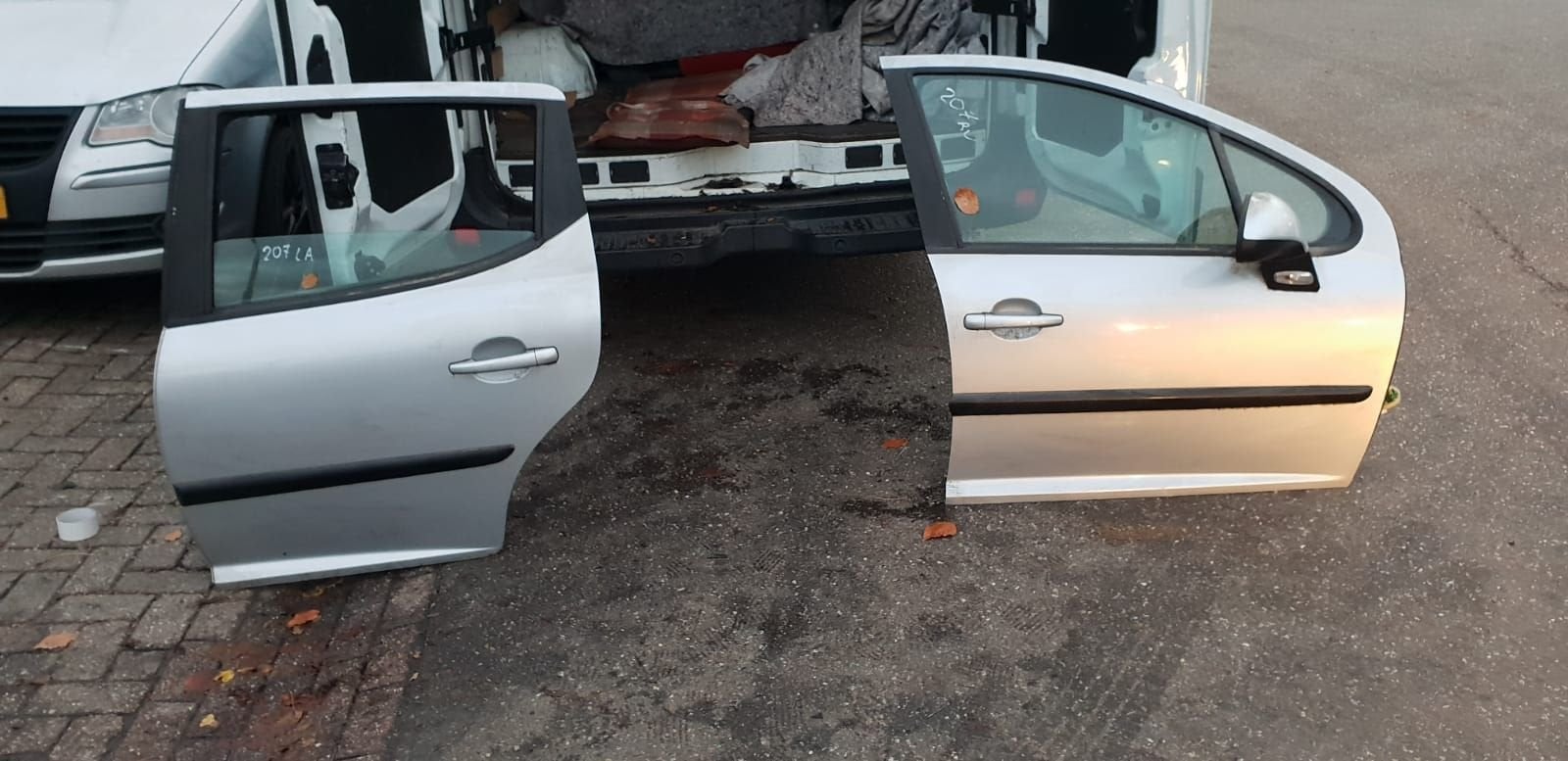 PEUGEOT 207 PORTIEREN RV+LA  BJ 2008, Gebruikt, -, Deur, -
