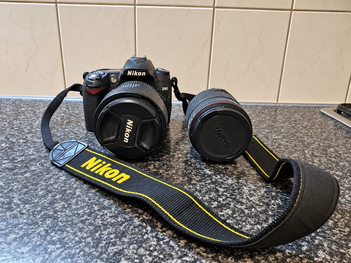 Nikon D90 spiegelreflexcamera + 2 lenzen – complete set, Ophalen, Gebruikt, Spiegelreflex, 12 megapixels