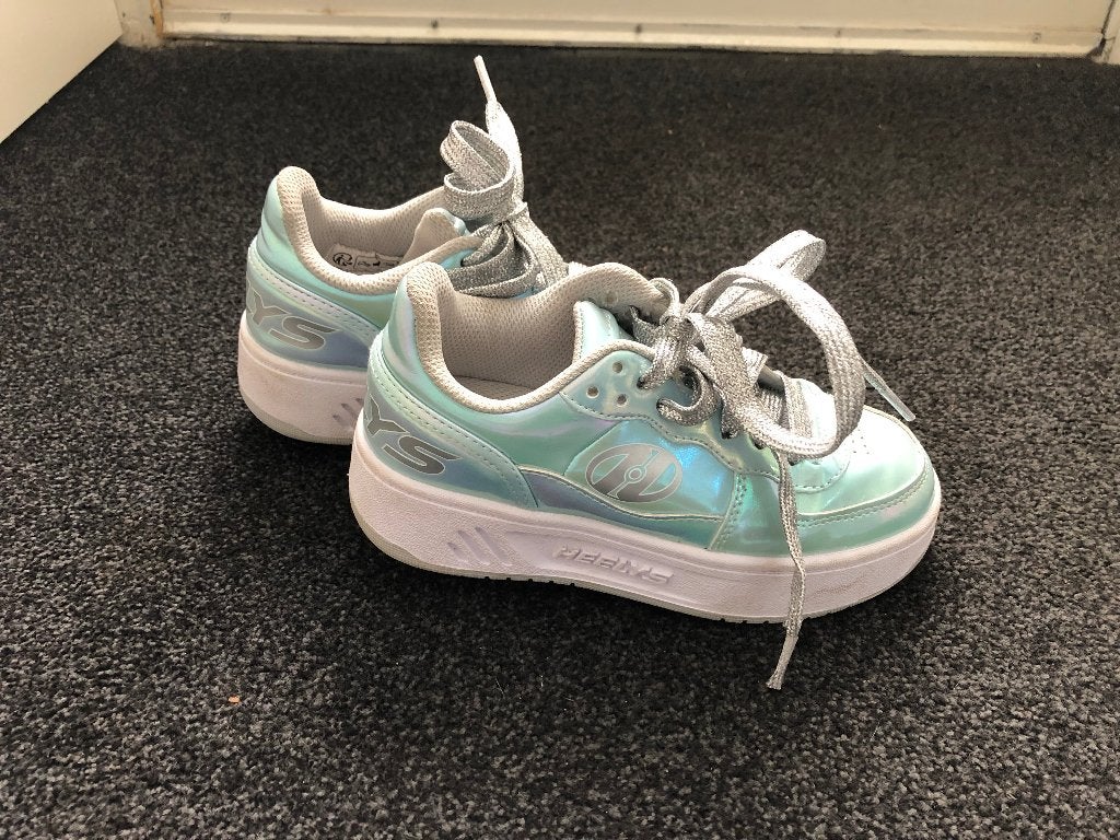 heelys schoenen met wieltjes maat 31, Ophalen of Verzenden, Zo goed als nieuw, Kinderen