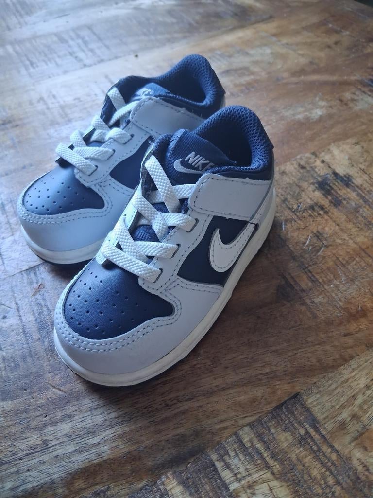 Nike gymlen maat 22 nieuw/zgan, Ophalen of Verzenden, Zo goed als nieuw, Jongetje of Meisje, Schoentjes