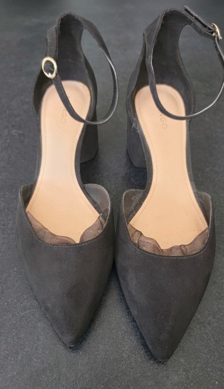 Mango Pumps zwart suède - Maat 41, Pumps, Mango, Zwart, Ophalen of Verzenden