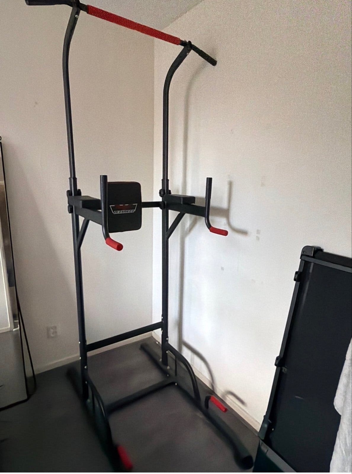 Leonardo Power Tower - Optrek- en Dipstation, Ophalen of Verzenden, Gebruikt, Armen, Oprekstang