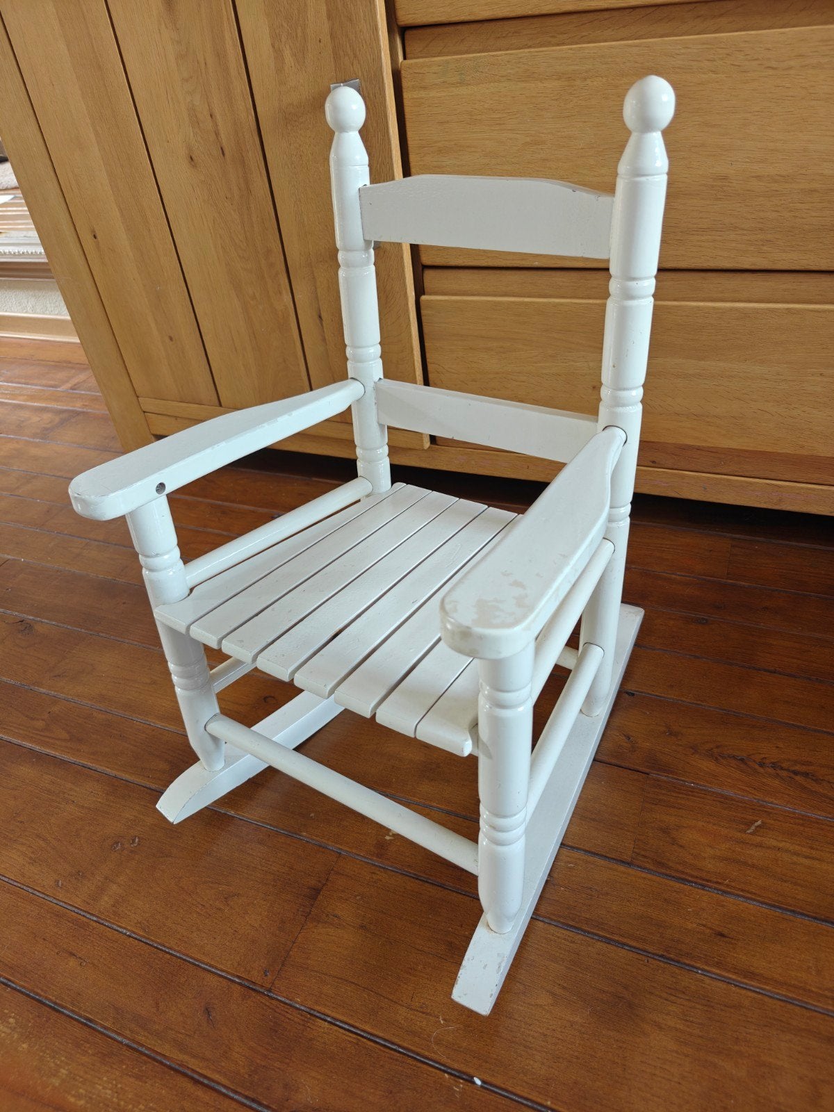 Witte houten schommelstoel voor kinderen, Ophalen, Gebruikt, Stoel(en)