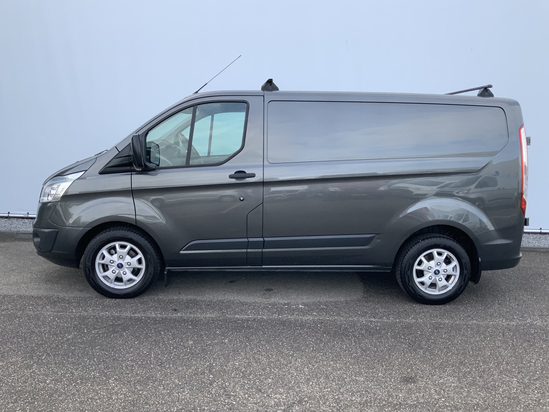 Ford Transit Custom 270 2.2 TDCI L1H1 Trend Airco Camera Cru, Voorwielaandrijving, Euro 5, Gebruikt, 4 cilinders
