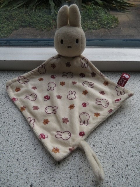 Knuffeldoek Nijntje Miffy Herfst speendoek zacht velours, Ophalen of Verzenden, Zo goed als nieuw, Konijn, Wasbaar