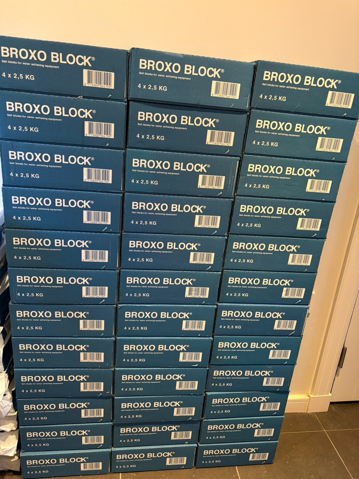 Broxo Block zoutblokken (36 dozen / 360 kg)⁠, Ophalen, Zo goed als nieuw, Waterontharder met zout