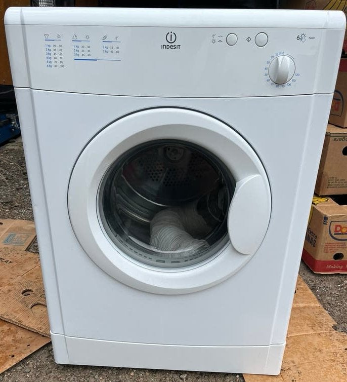 Wasdroger Indesit, met afvoerslang, Ophalen, 6 tot 8 kg, Luchtafvoer, Zo goed als nieuw