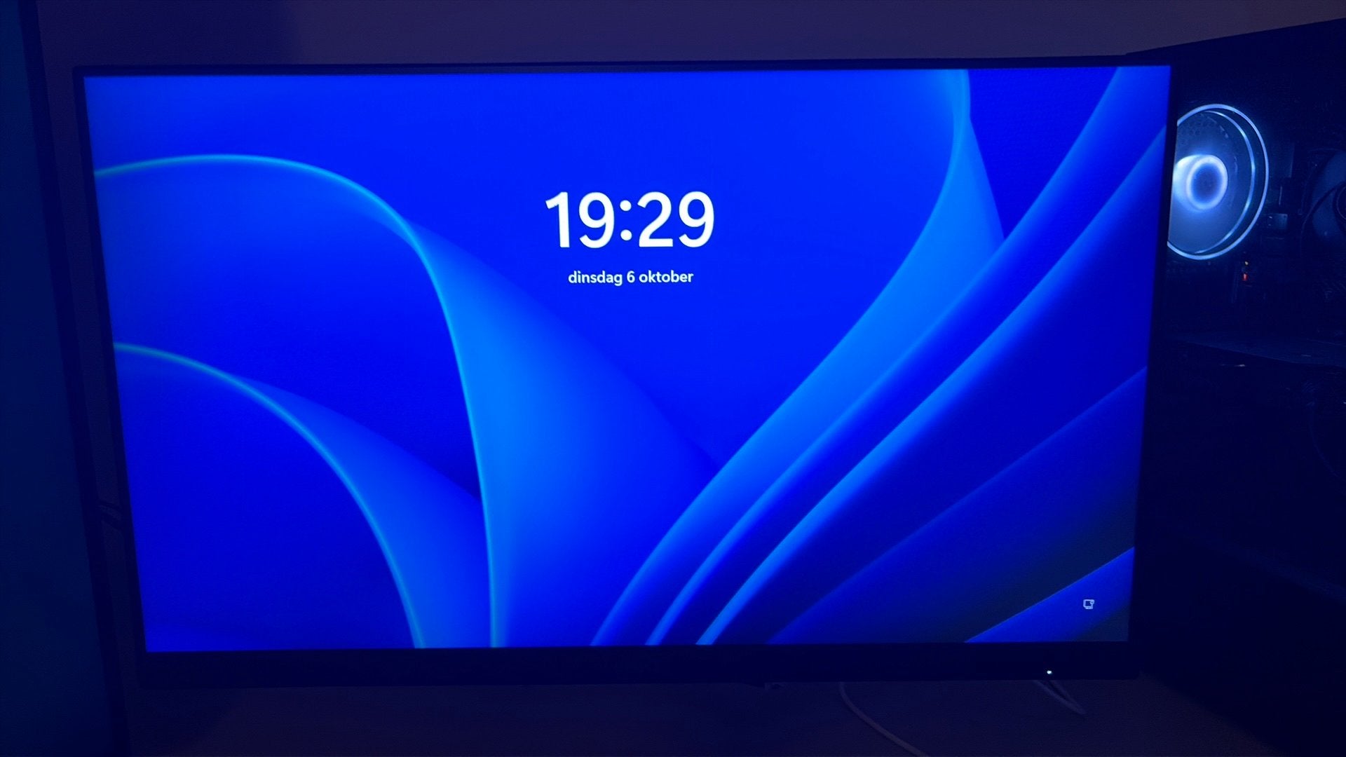 Monitor AOC, 1 speler, Ophalen, Zo goed als nieuw, Vanaf 3 jaar