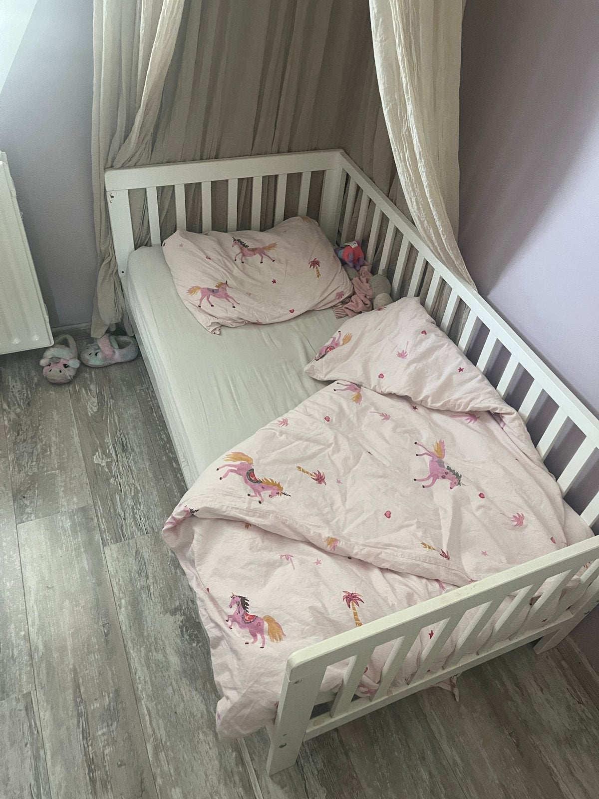 Kinderbedje Petit Amelie met lattenbodem, Kinderen en Baby's, Ophalen, Gebruikt, Overige typen