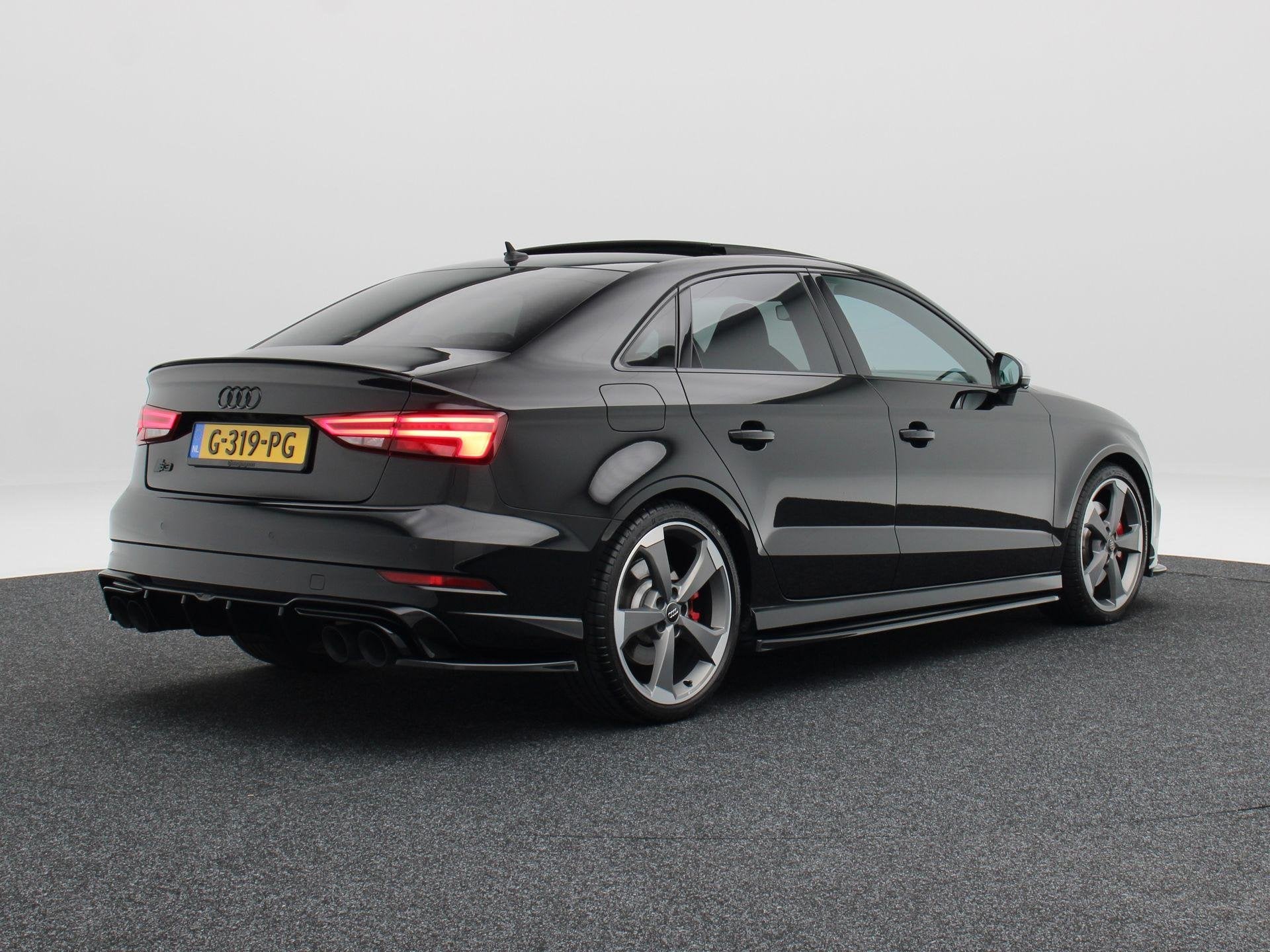 Audi S3 Limousine 2.0 TFSi S3 300 Pk quattro | Panoramadak |, Auto's, Automaat, 15 km/l, Gebruikt, 4 cilinders