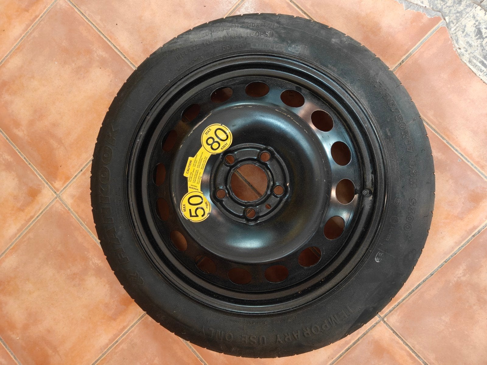 Volvo V70 Thuiskomer / reservewiel, Ophalen