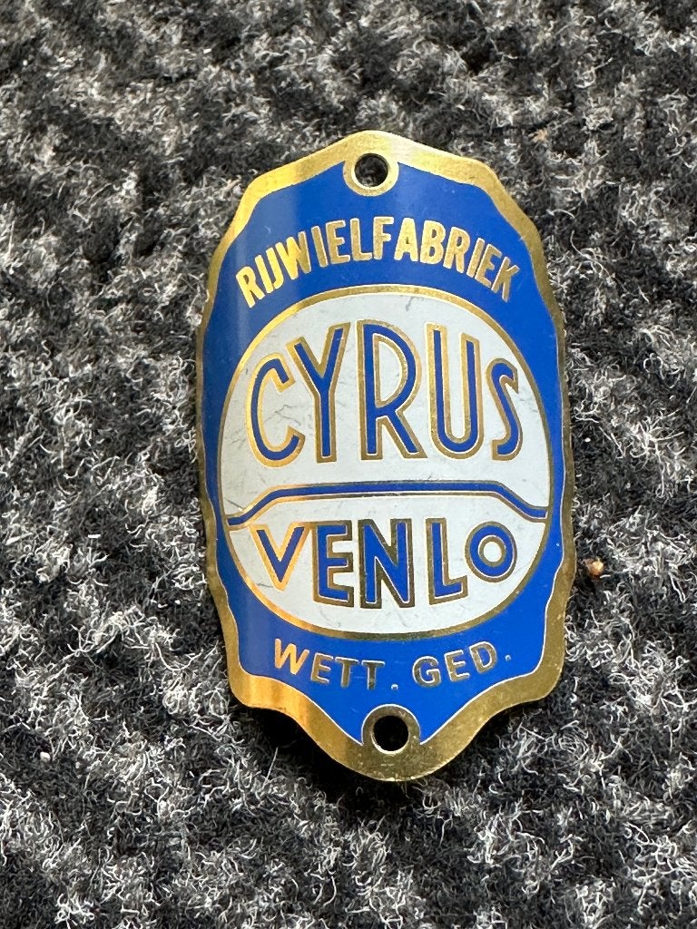 Balhoofdplaatje Cyrus Venlo rijwiel balhoofd plaatje., Gebruikt, Overige typen, Ophalen of Verzenden, Cyrus