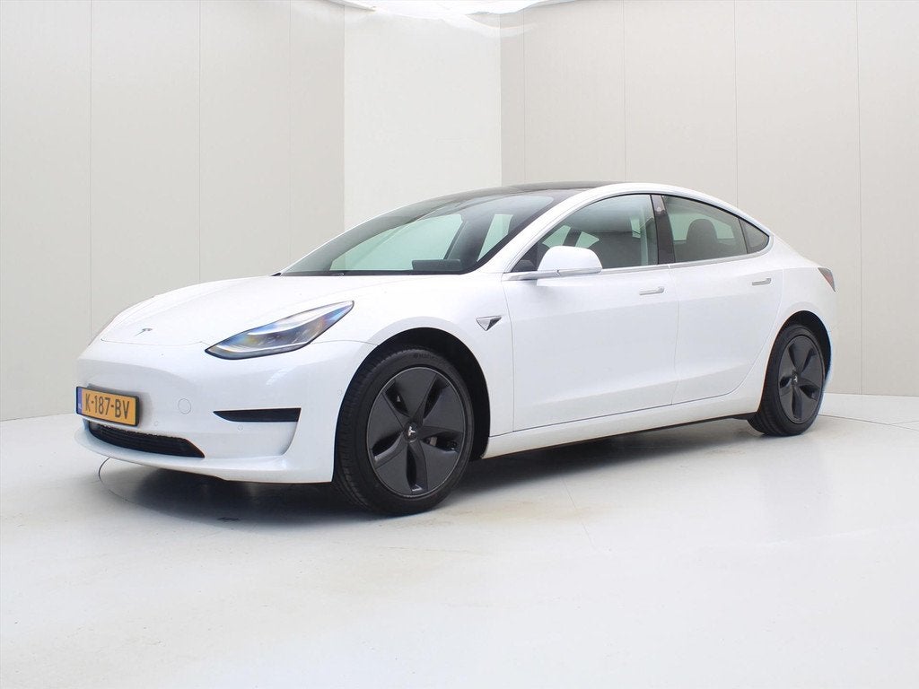 Tesla Model 3 Standard RWD Plus [ TREKHAAK+LFP-ACCU+AUTOPILO, Automaat, Gebruikt, Zwart, Multifunctioneel stuurwiel