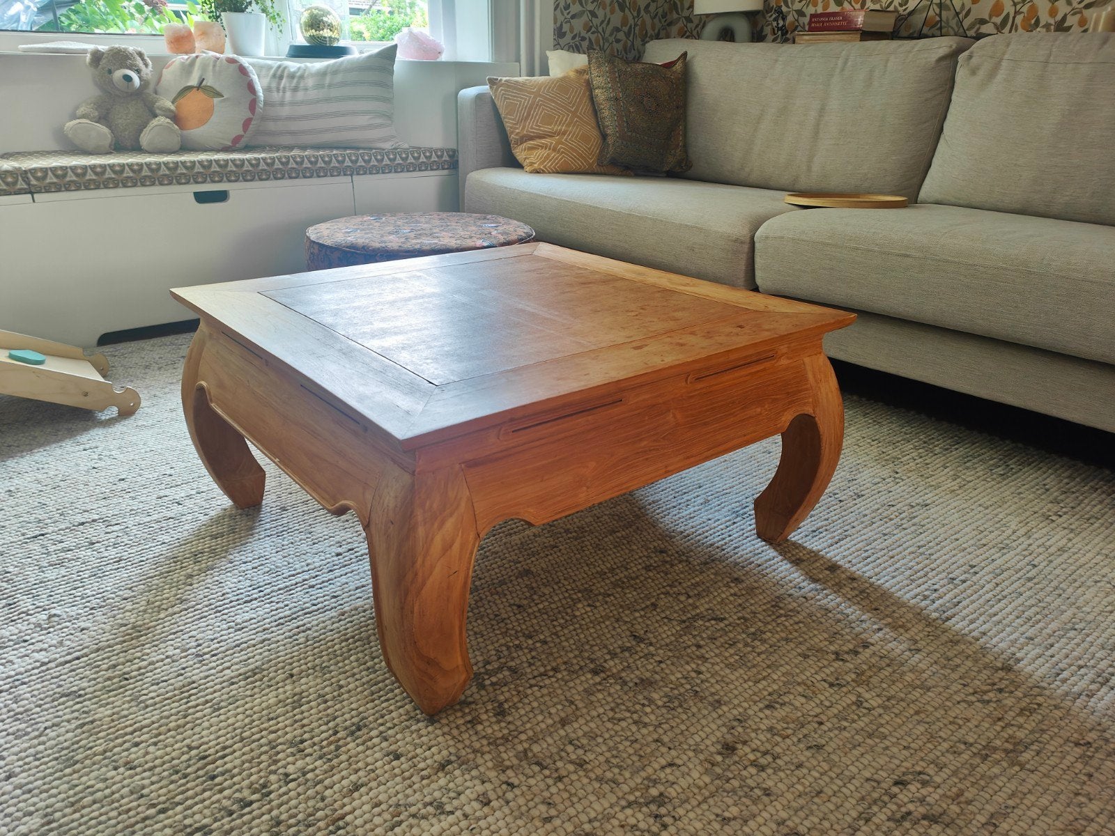 Opium teak houten salontafel met sierlijke poten, Ophalen, Gebruikt, 50 tot 100 cm, Klassiek