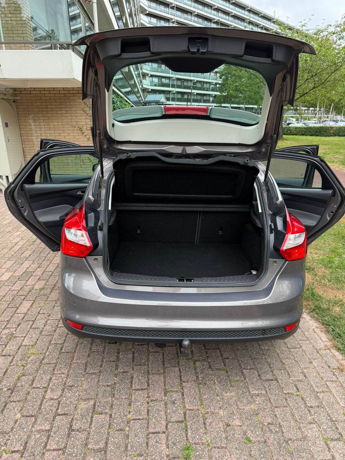Foto 12 van Ford Focus 1.0 Ecoboost 74KW 5-D 2012 Bruin