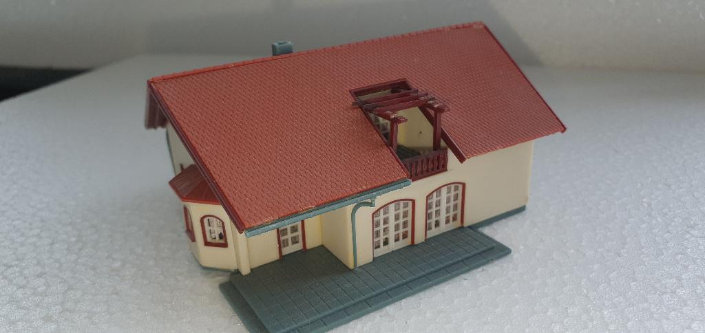Modelbouw huis Brilliant Faller 2344 voor N spoor, Overige merken, Gebruikt, Gelijkstroom of Wisselstroom, Brug, Tunnel of Gebouw