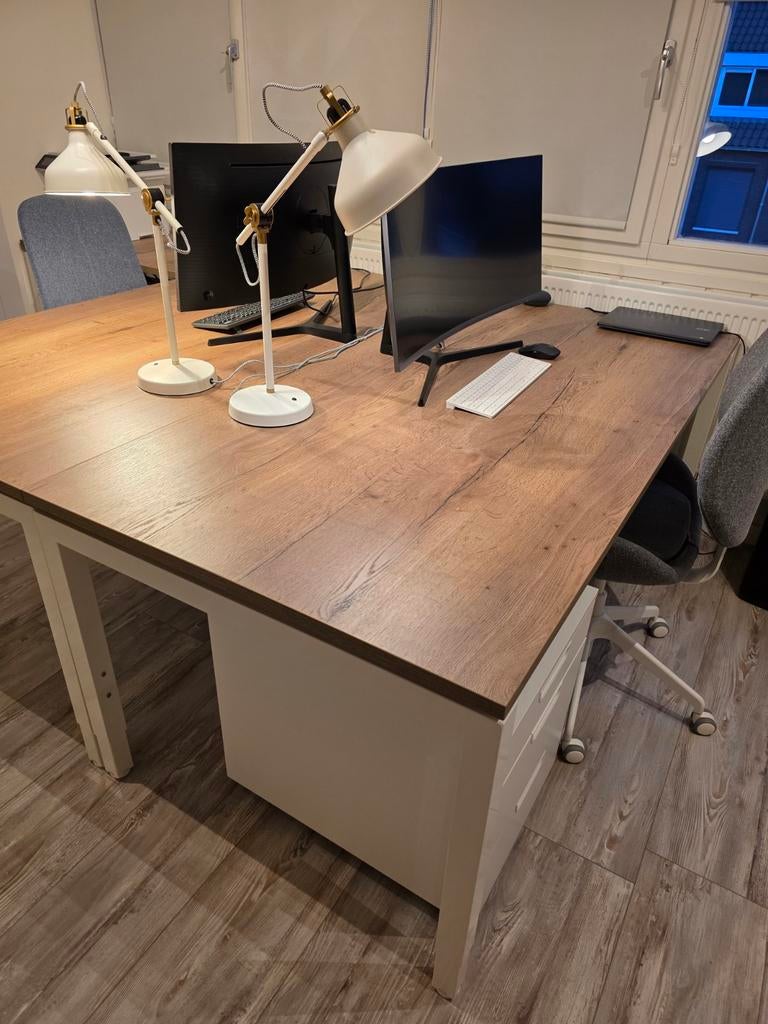 2 prachtige design bureaus, 1x 180x90, 1x 60x100, Huis en Inrichting, Bureaus, Ophalen, Gebruikt