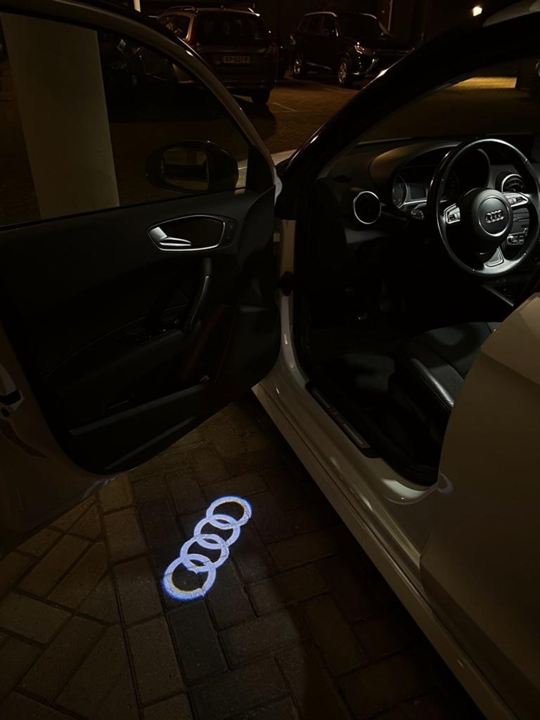 Audi logo led instapverlichting nieuw, Auto-onderdelen, Ophalen of Verzenden, Nieuw, Audi