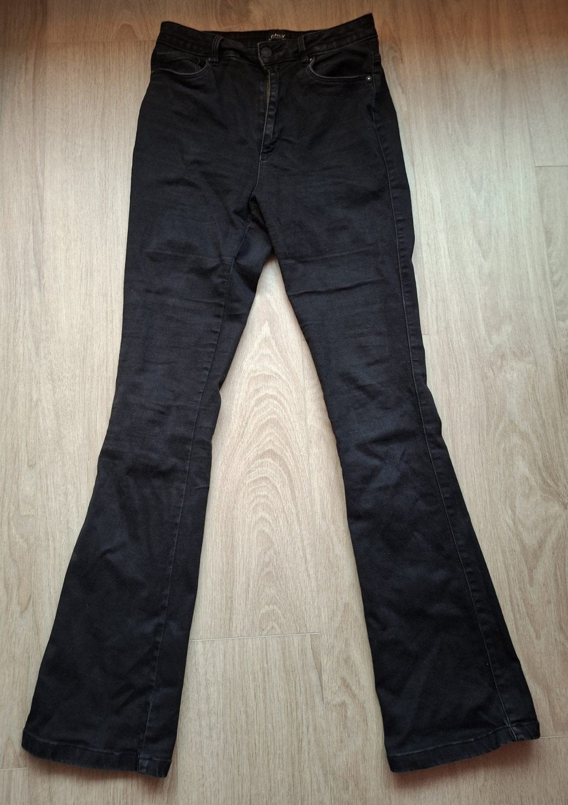 Zwarte flared jeans ONLY maat L32, Ophalen, Zwart, ONLY, W30 - W32 (confectie 38/40)