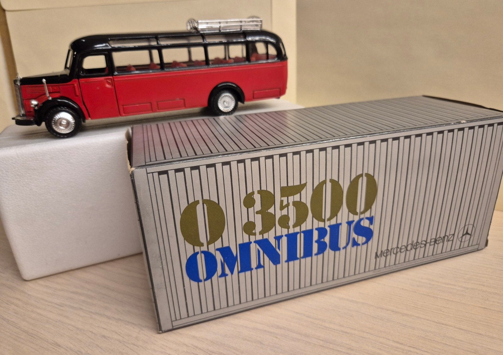 Jaren 80 regelrecht zeldzame Mercedes dealer O 3500 Omnibus, Hobby en Vrije tijd, Modelauto's | 1:43, Ophalen of Verzenden, Bus of Vrachtwagen