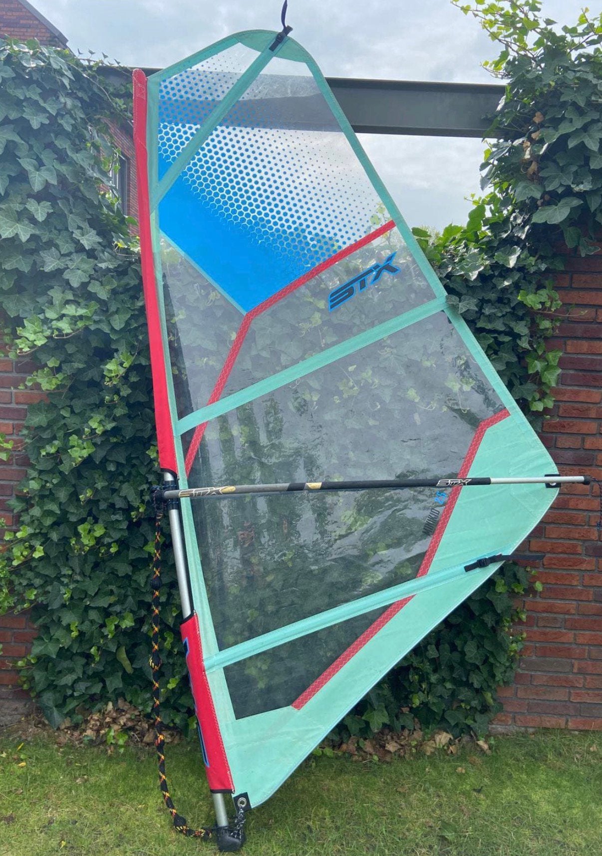 Windsurf Kids Zeil 2.5 M - Windsurftuigage compleet, Watersport en Boten, Verzenden, Gebruikt