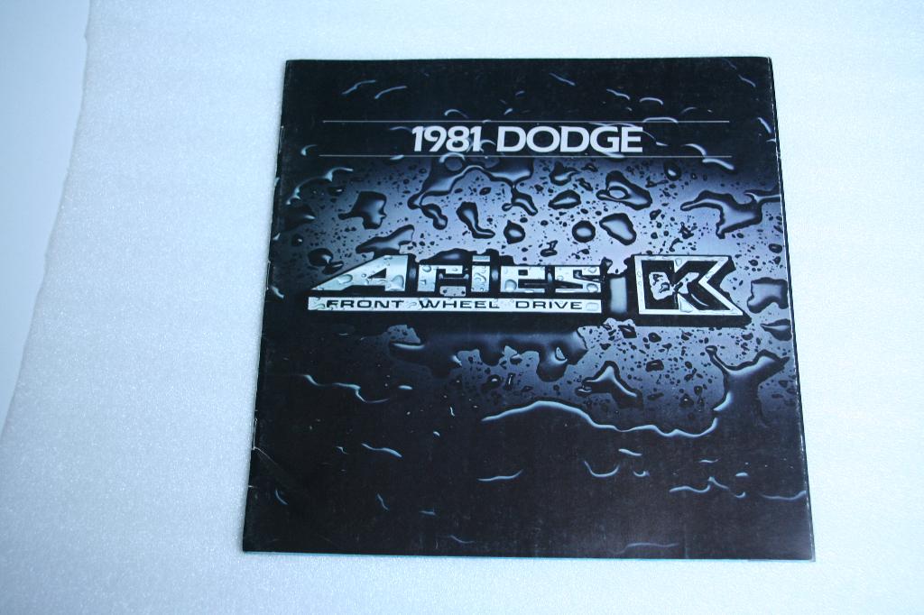 Folder Dodge modellenprogramma (1981) (1), Ophalen of Verzenden, Nieuw, Overige merken