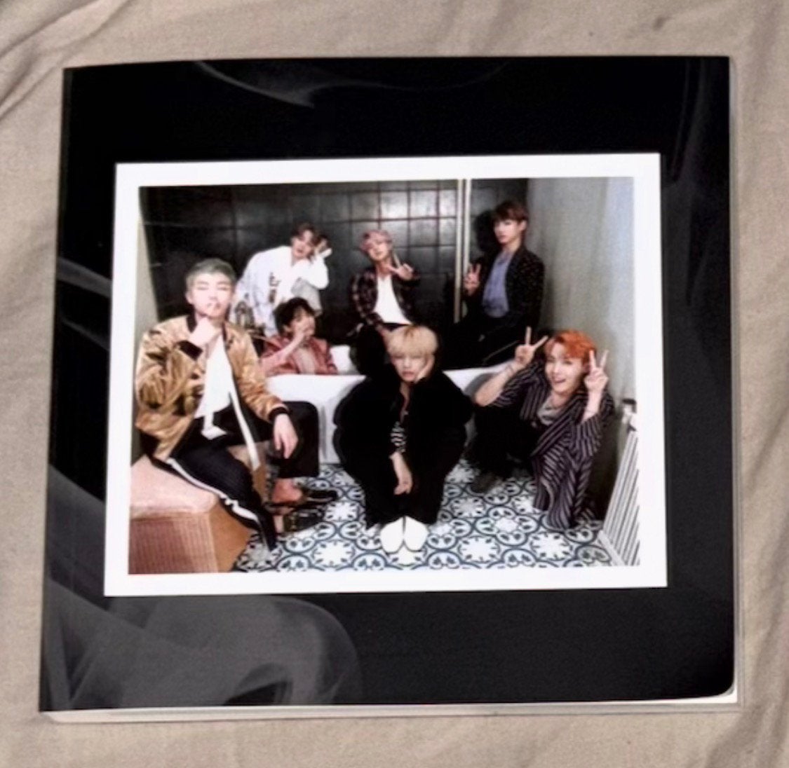 Bts wings album, Ophalen of Verzenden, Zo goed als nieuw, 8 tot 12 inch