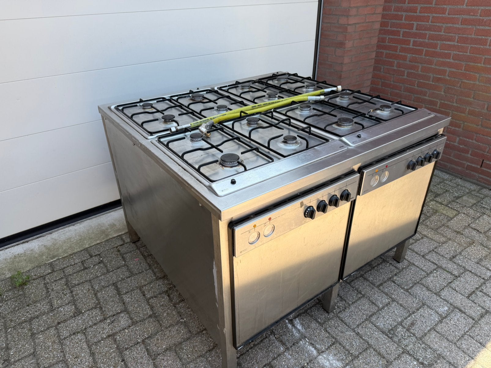 Kookeiland 2 stuks in nette staat ideaal voor kookstudio, Witgoed en Apparatuur, Fornuizen, Zo goed als nieuw, Vrijstaand, Gas