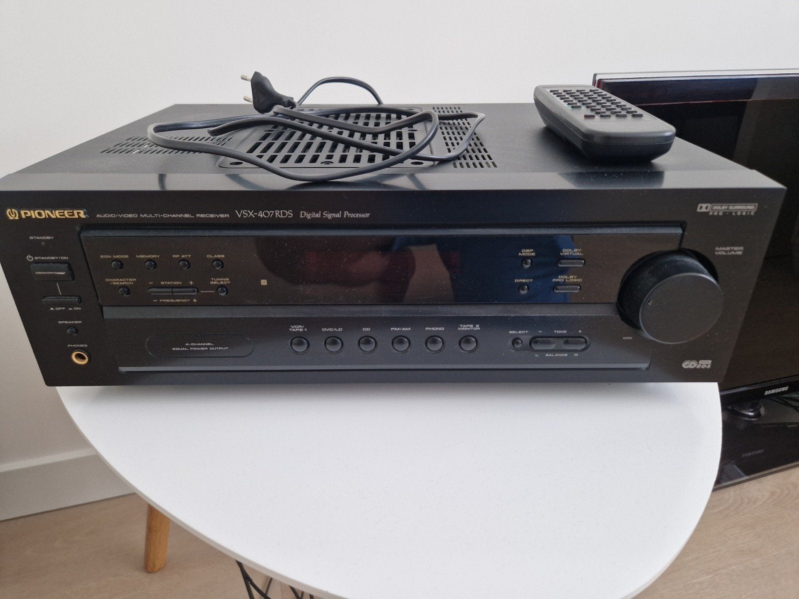 Pioneer receiver,  oud maar werkt nog perfect., Ophalen, 120 watt of meer, Pioneer