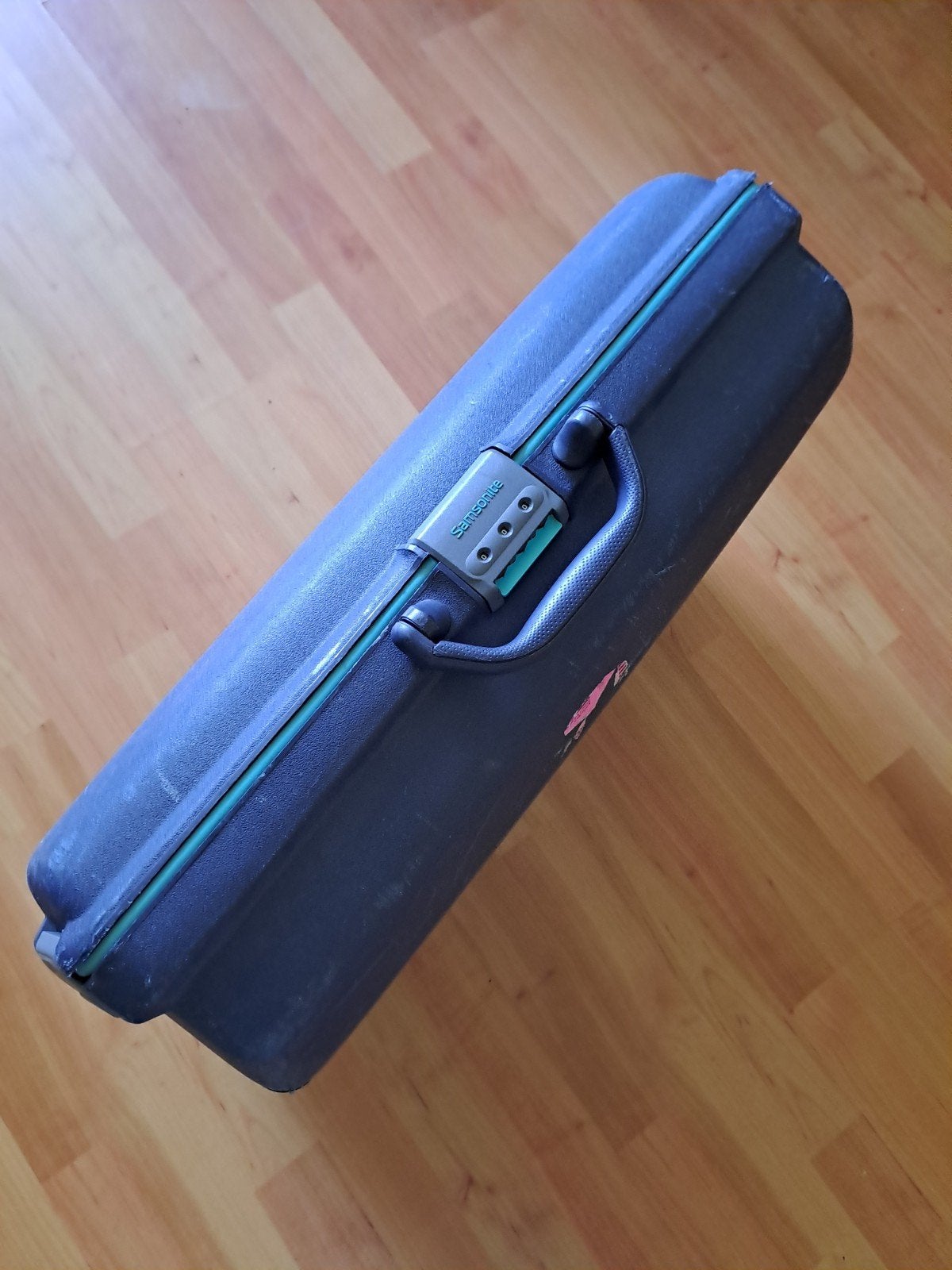 Kleinere harde Samsonite reis koffer, Sieraden, Tassen en Uiterlijk, Koffers, Ophalen, Gebruikt, Hard kunststof, Minder dan 50 cm