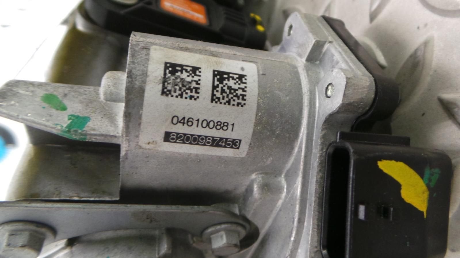 RENAULT LATITUDE GASKLEPHUIS 2011, Ophalen of Verzenden, Gebruikt, Stiba lid