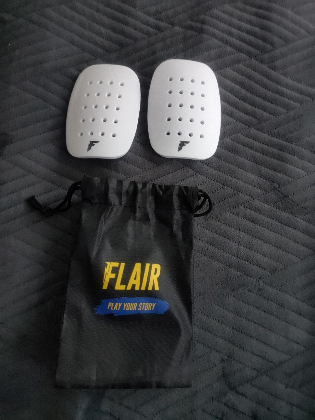 nieuwe airflex pro 9x6 cm scheenbeschermers voor voetballers, Ophalen of Verzenden, Nieuw