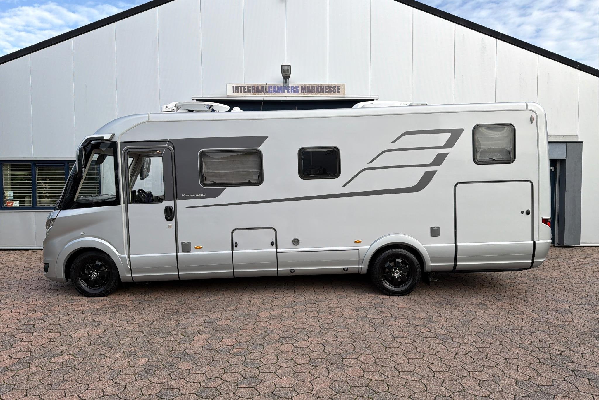 Hymer BML-I 780 | Levelsysteem | Lithium | Airco | Trekhaak, 7 tot 8 meter, Bedrijf, Diesel, Hymer